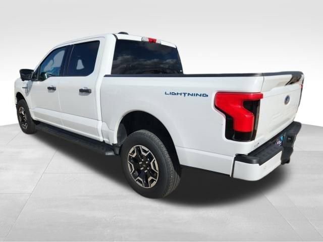 Used 2023 Ford F150 Lightning XLT image 9