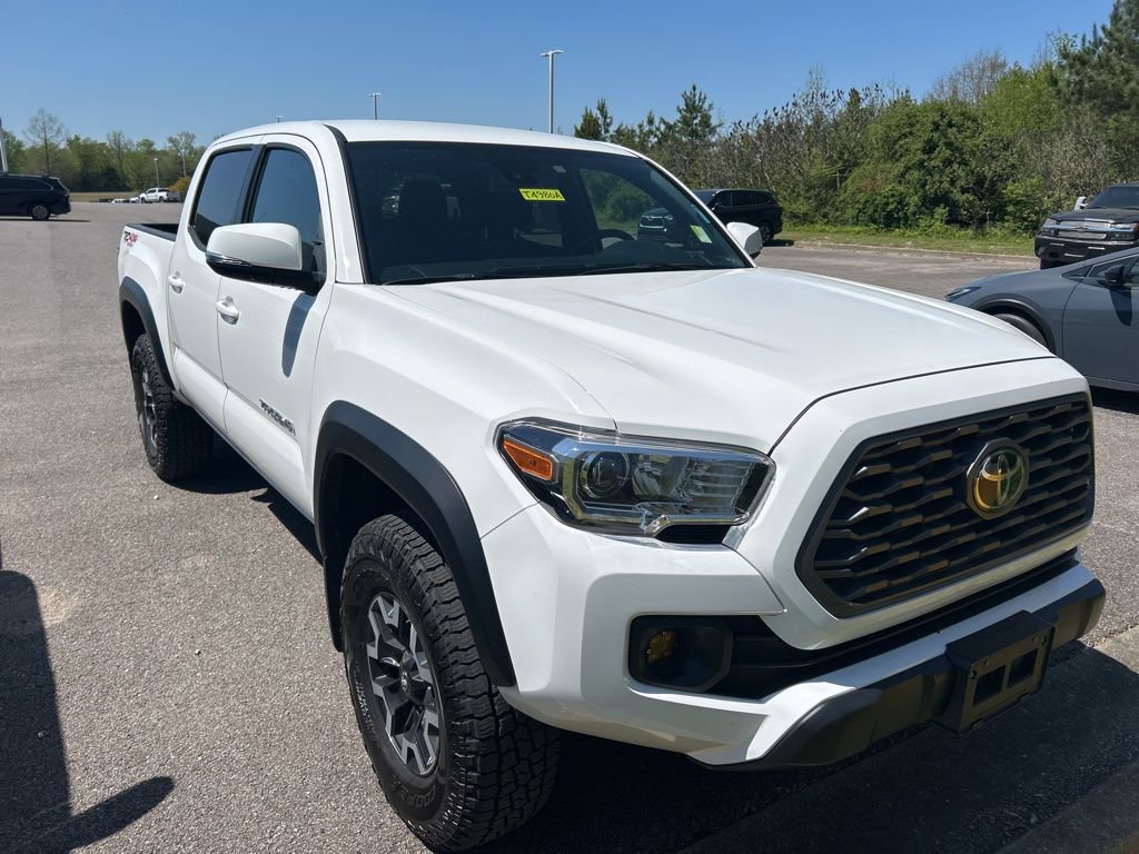 Used 2021 Toyota Tacoma TRD Off-Road w/ Technology Package image 4