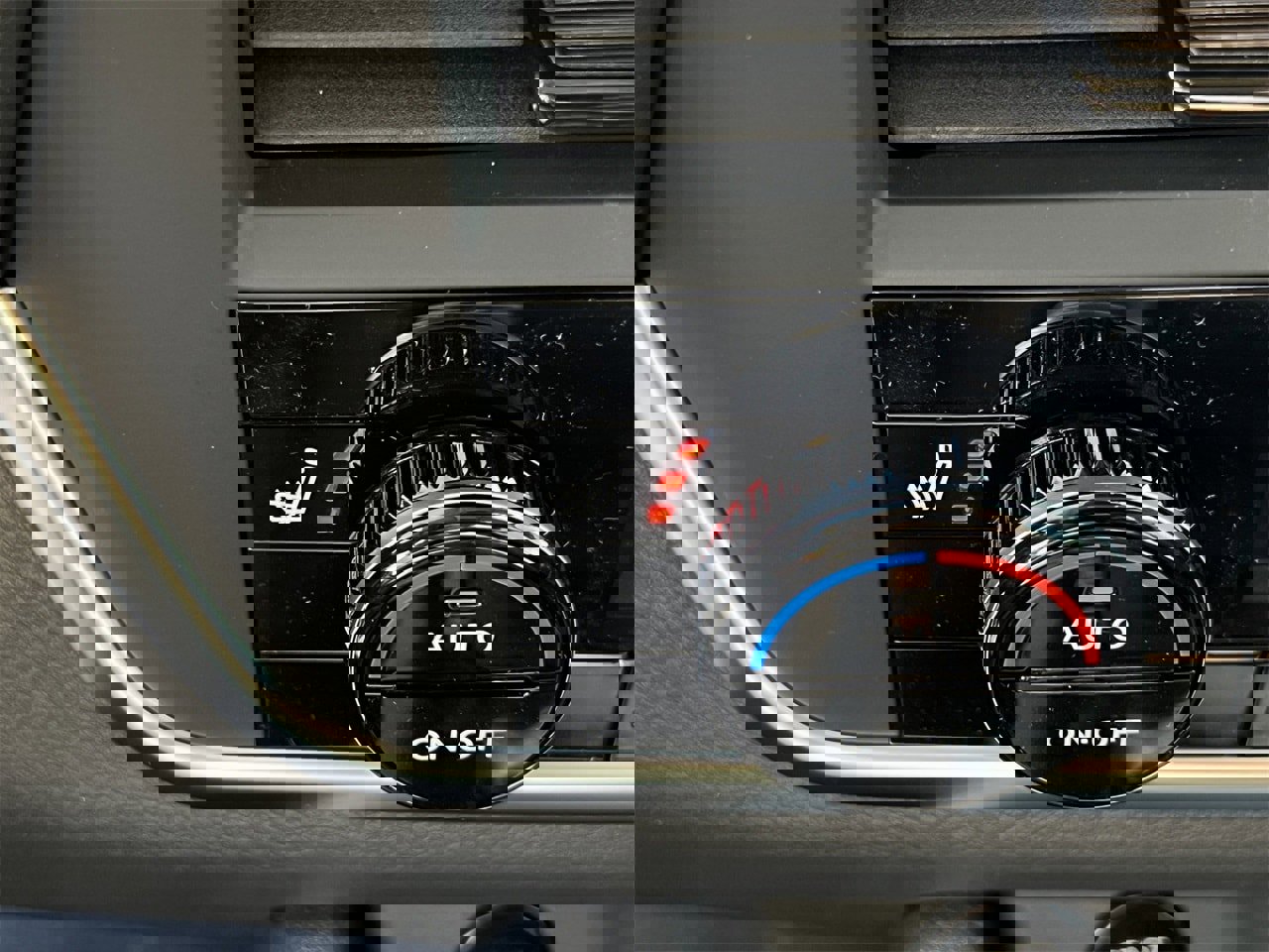 New 2026 Nissan Rogue SV image 13