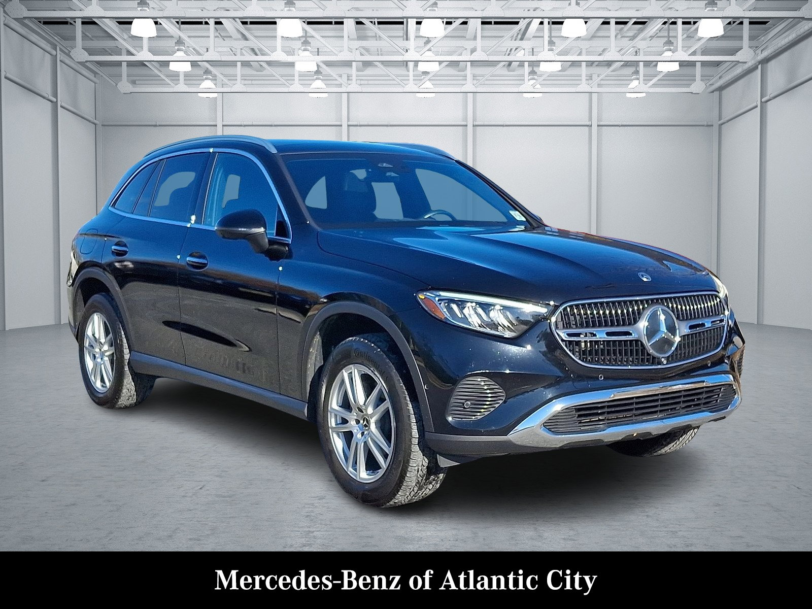 Certified 2023 Mercedes-Benz GLC 300 4MATIC image 1