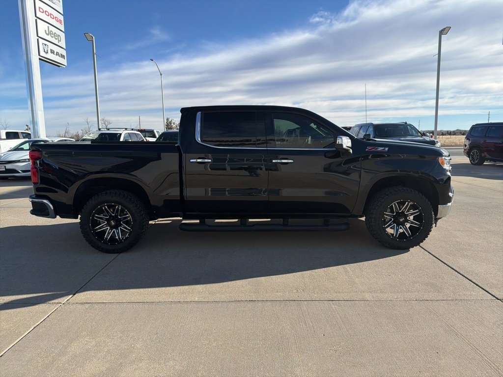 Used 2024 Chevrolet Silverado 1500 LTZ w/ Z71 Off-Road Package image 6
