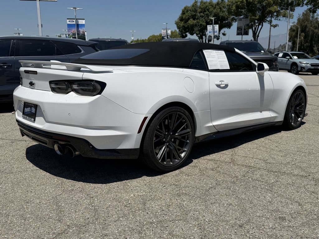 Used 2020 Chevrolet Camaro ZL1 RWD image 6