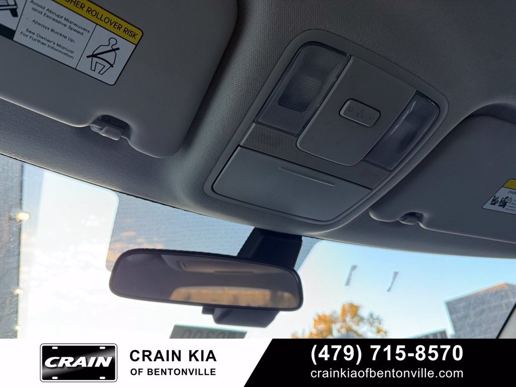 Certified 2025 Kia Soul LX w/ LX Technology Package FWD image 20