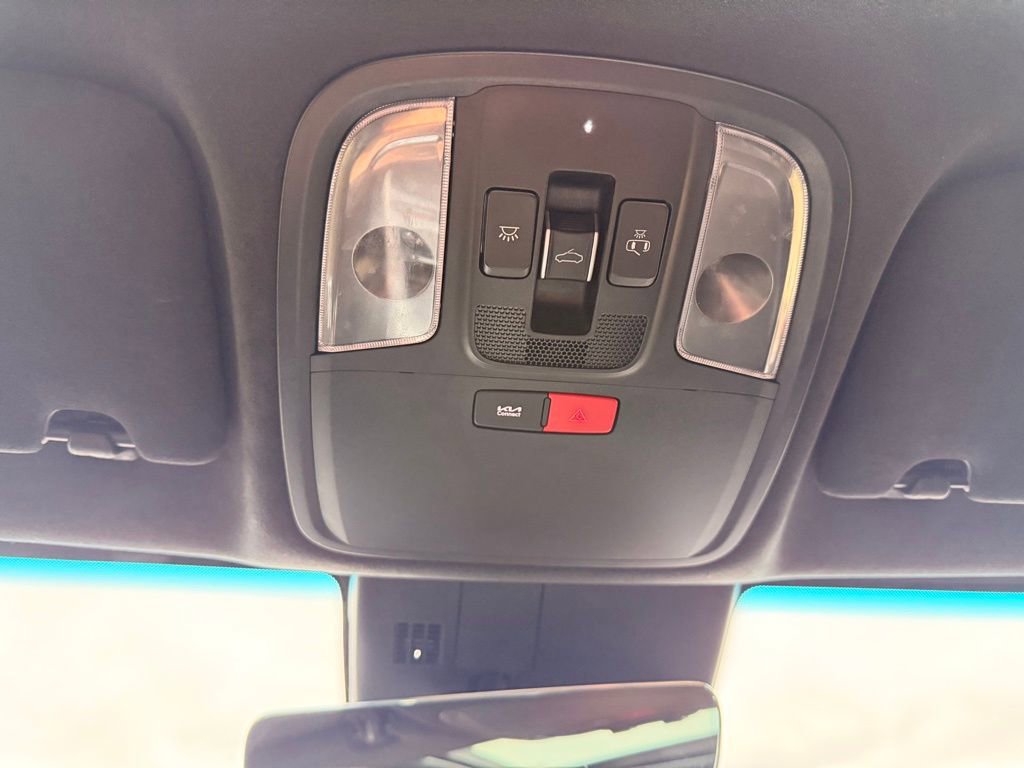 Used 2023 Kia Stinger GT2 image 27