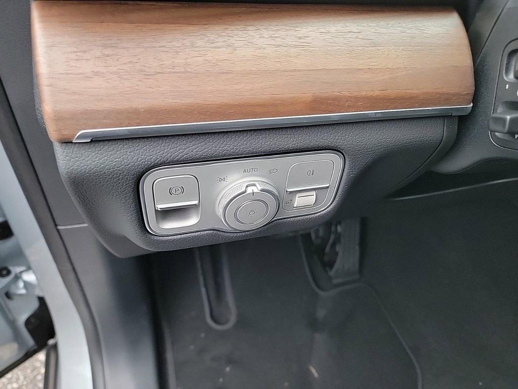 New 2025 Mercedes-Benz GLE 350 4MATIC image 11