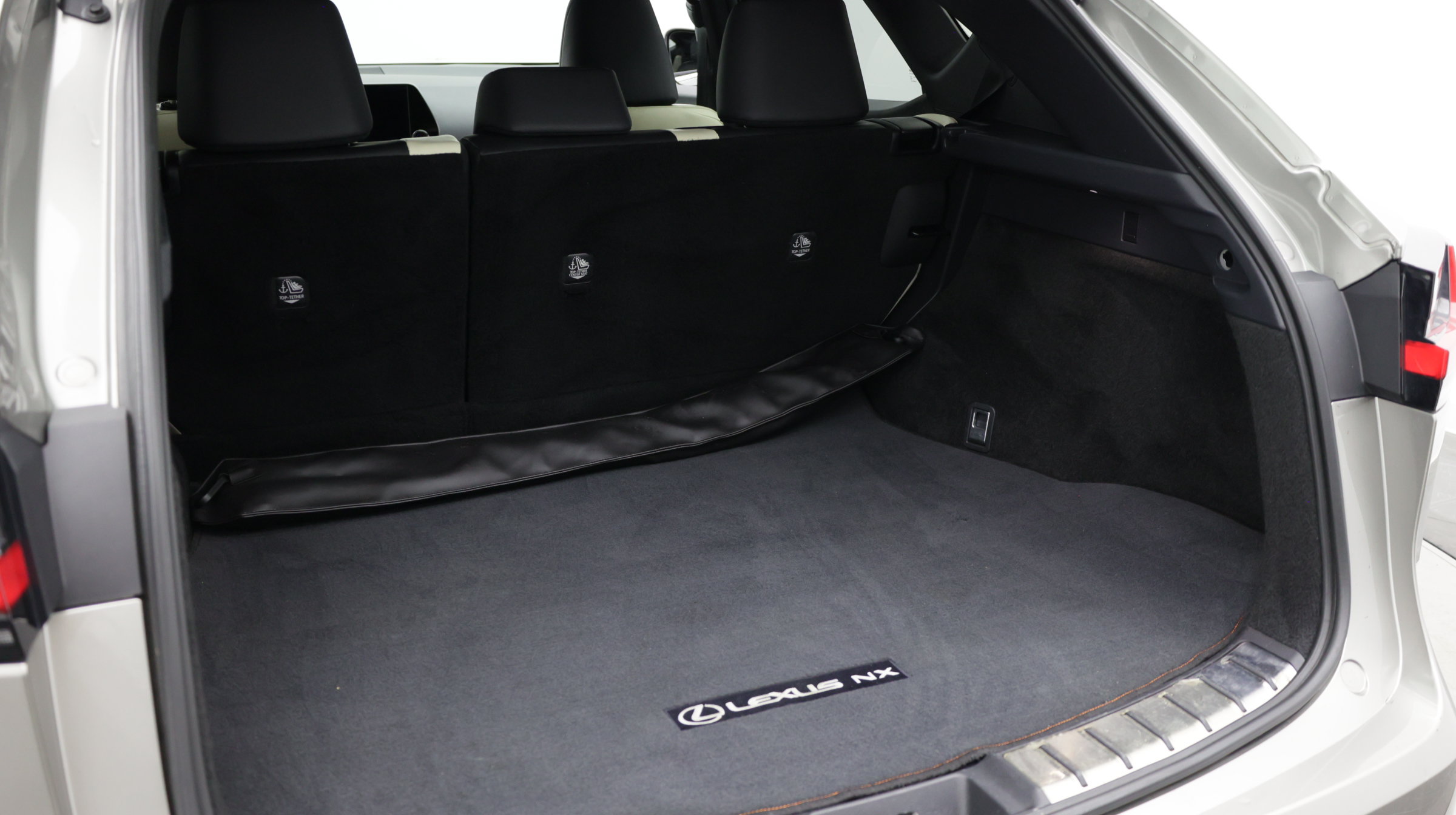 Used 2023 Lexus NX 250 FWD w/ Towing Package (2000 Lbs) image 34