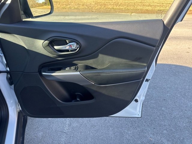 Used 2022 Jeep Cherokee Latitude Lux image 9