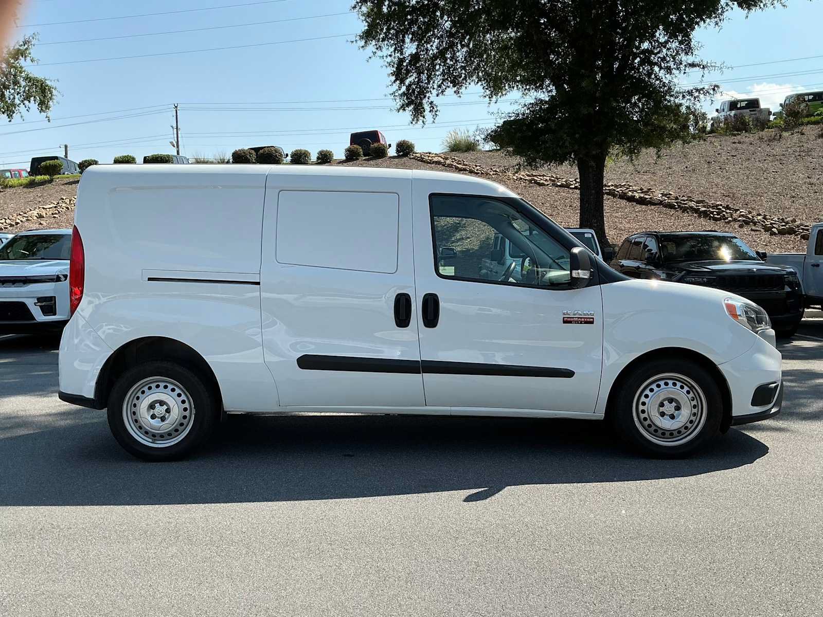 Used 2022 RAM ProMaster City Tradesman FWD image 6