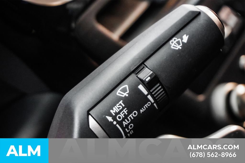 Used 2024 Lexus ES 300h w/ Premium Package image 29