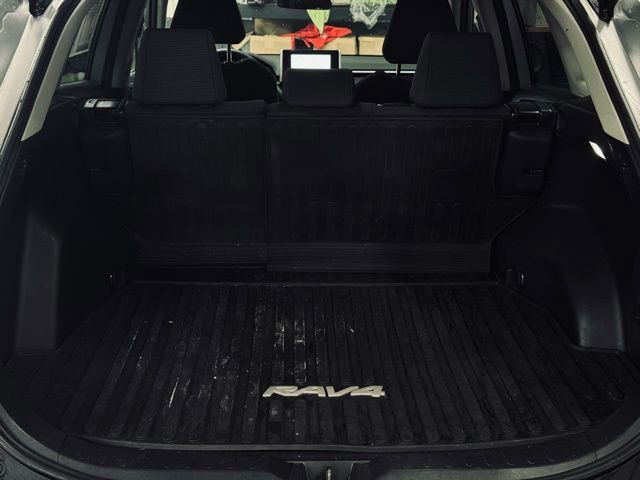 Used 2023 Toyota RAV4 LE image 10