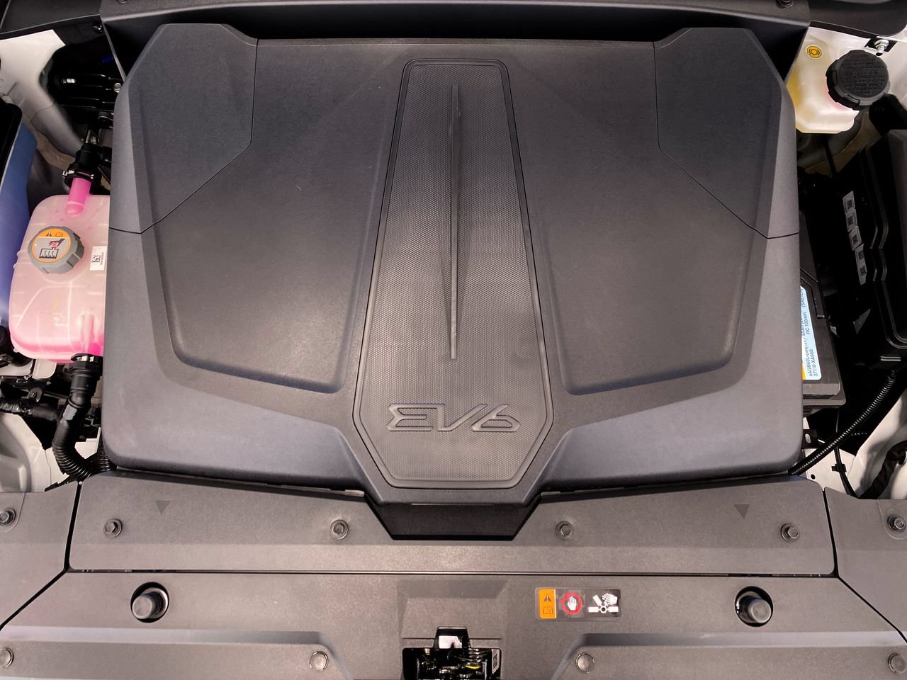 New 2026 Kia EV6 Wind RWD image 14