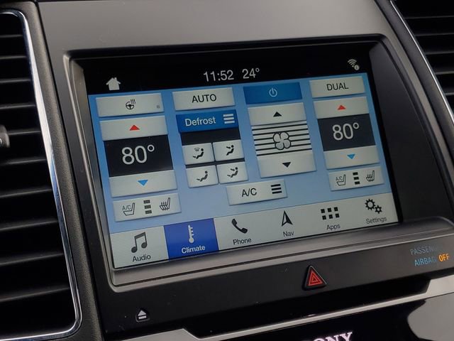 Used 2018 Ford Taurus SHO image 16