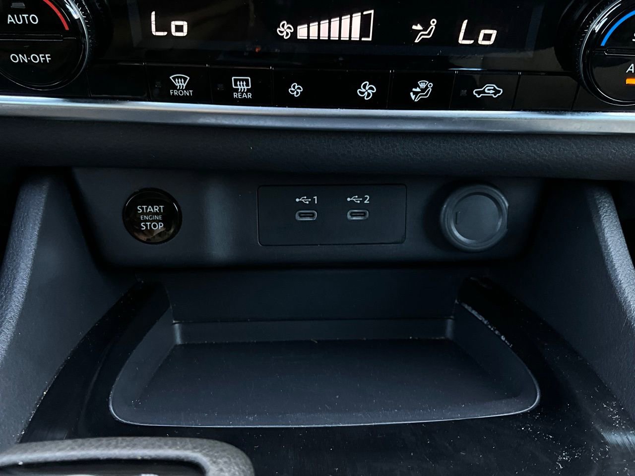 Used 2025 Nissan Rogue SV image 25