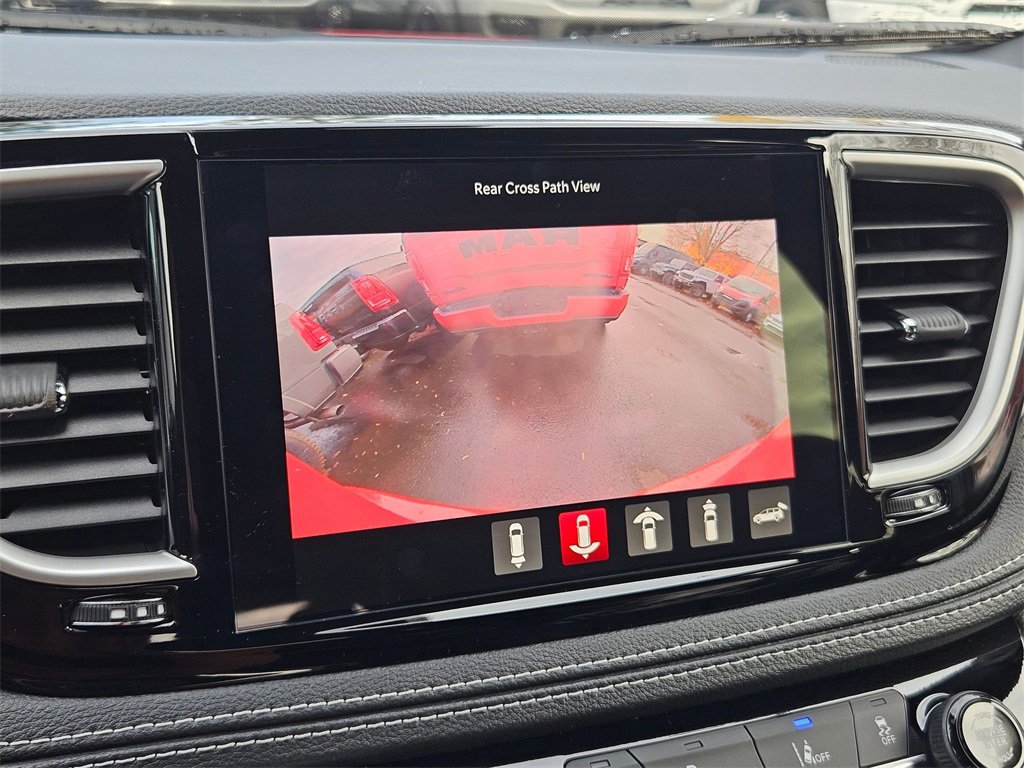 New 2026 Chrysler Pacifica Select image 28