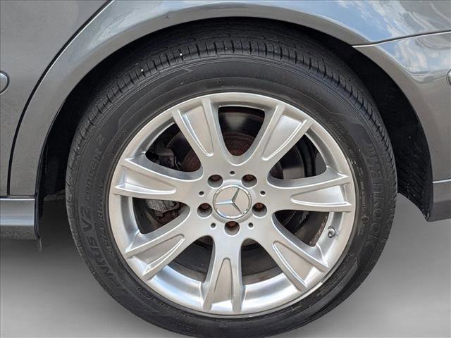 Used 2009 Mercedes-Benz E 350 4MATIC Sedan image 22