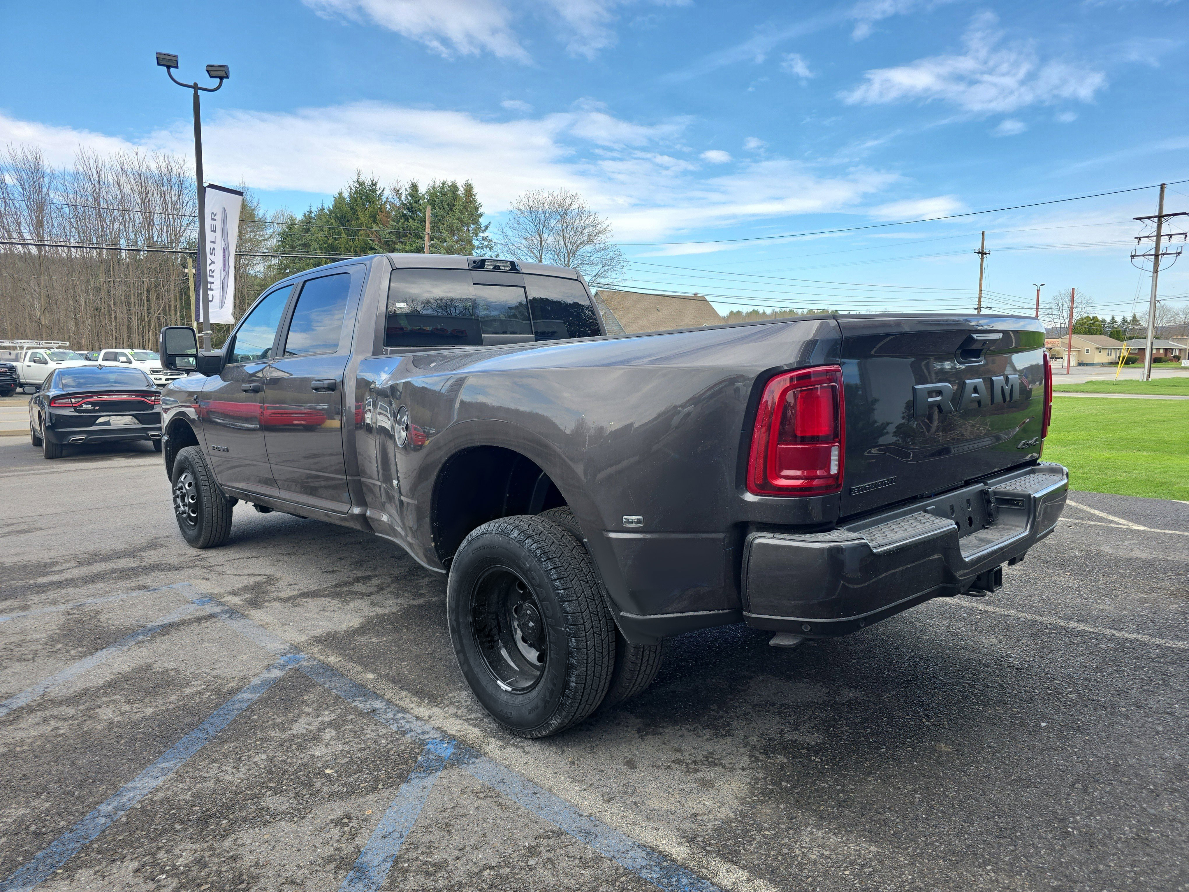 New 2026 RAM 3500 Big Horn AWD/4WD image 6