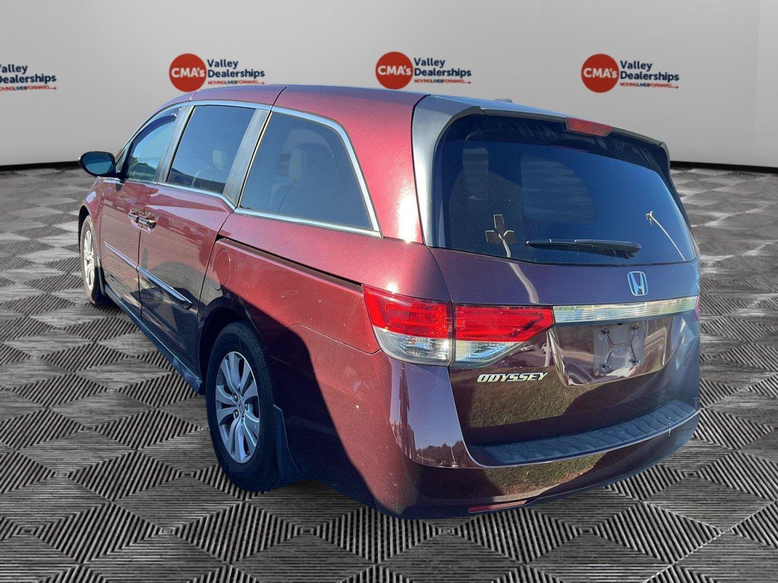 Used 2017 Honda Odyssey EX-L image 2