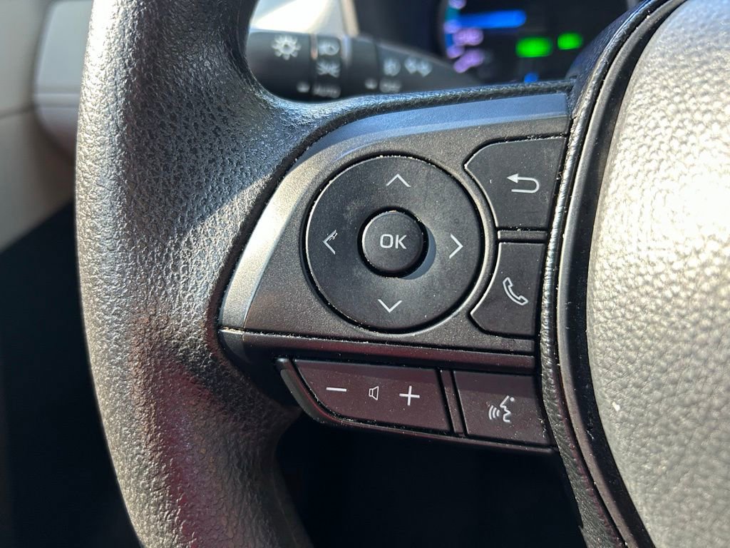 Used 2021 Toyota RAV4 XLE AWD/4WD image 20