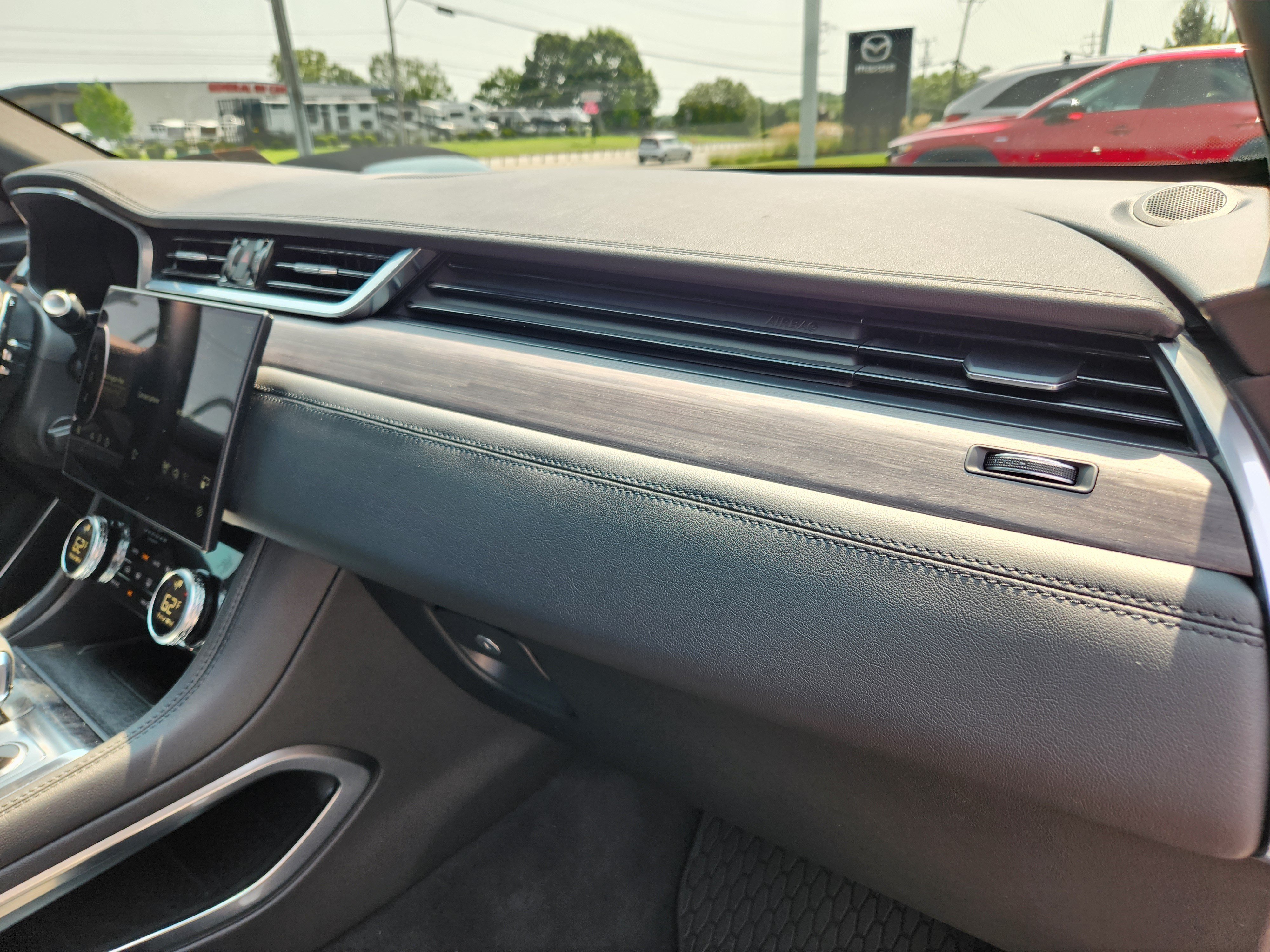 Certified 2022 Jaguar F-PACE S AWD/4WD image 17