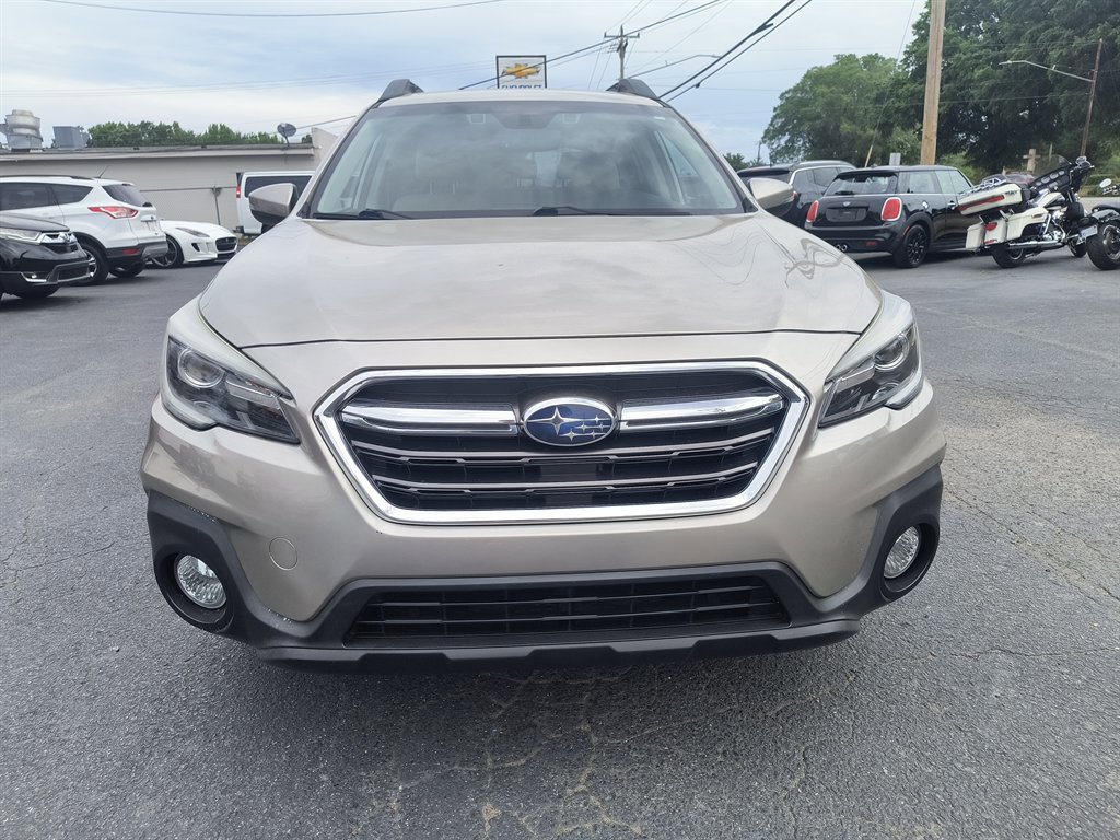 Used 2018 Subaru Outback 2.5i Limited AWD/4WD image 8