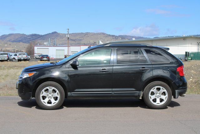 Used 2013 Ford Edge SE image 2