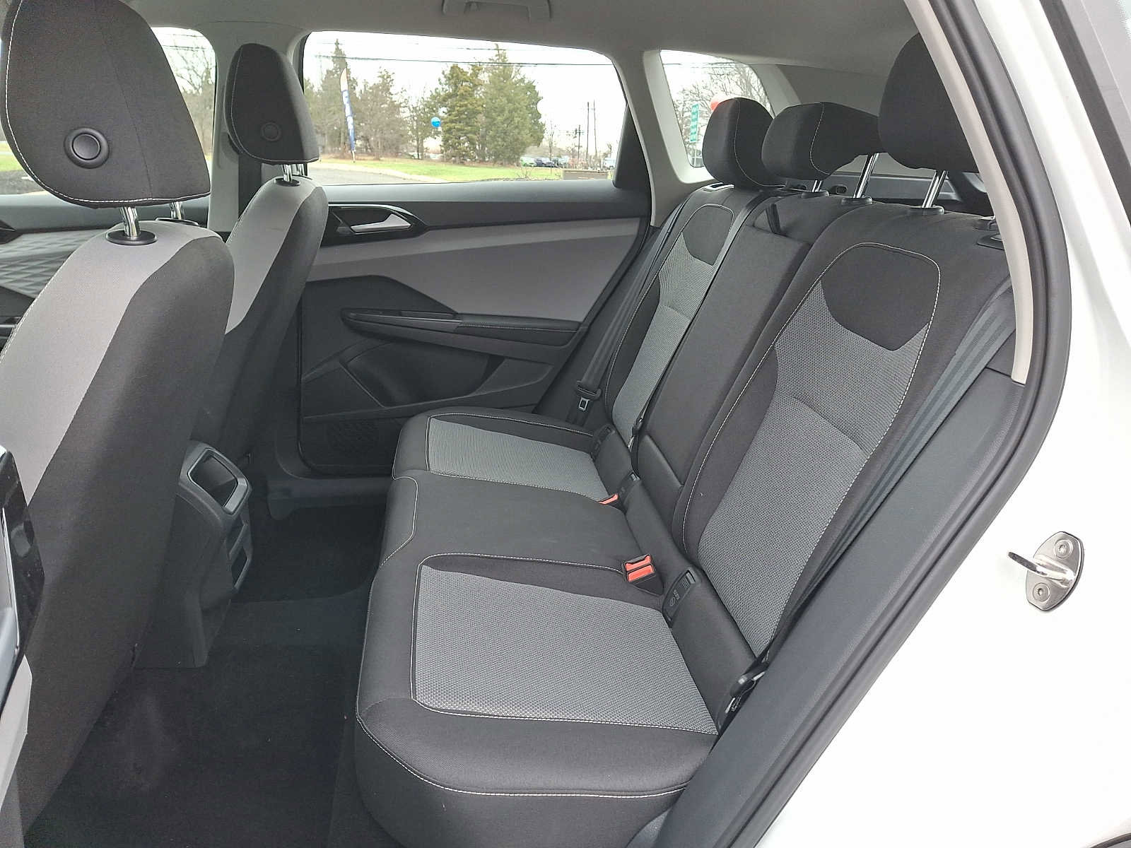 Used 2024 Volkswagen Taos S image 8