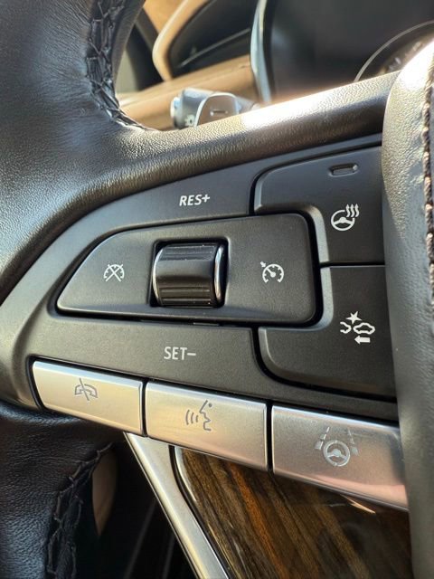 Used 2024 Cadillac XT6 Sport w/ LPO, ONYX Package image 45