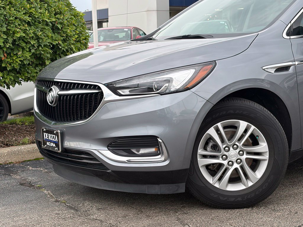 Used 2021 Buick Enclave Essence w/ Sound and Sites Package AWD/4WD image 2