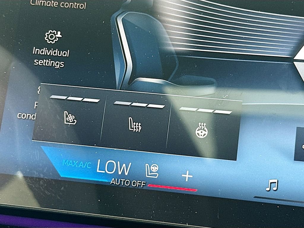 New 2026 BMW 550e xDrive AWD/4WD image 21