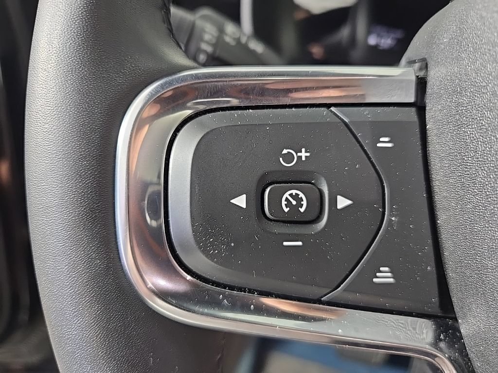 Certified 2023 Volvo C40 P8 Recharge Plus w/ Climate Package AWD/4WD image 25