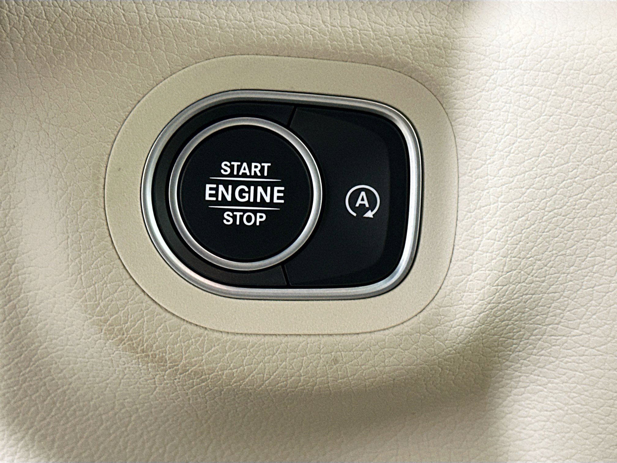 Certified 2025 Mercedes-Benz GLS 450 4MATIC image 16