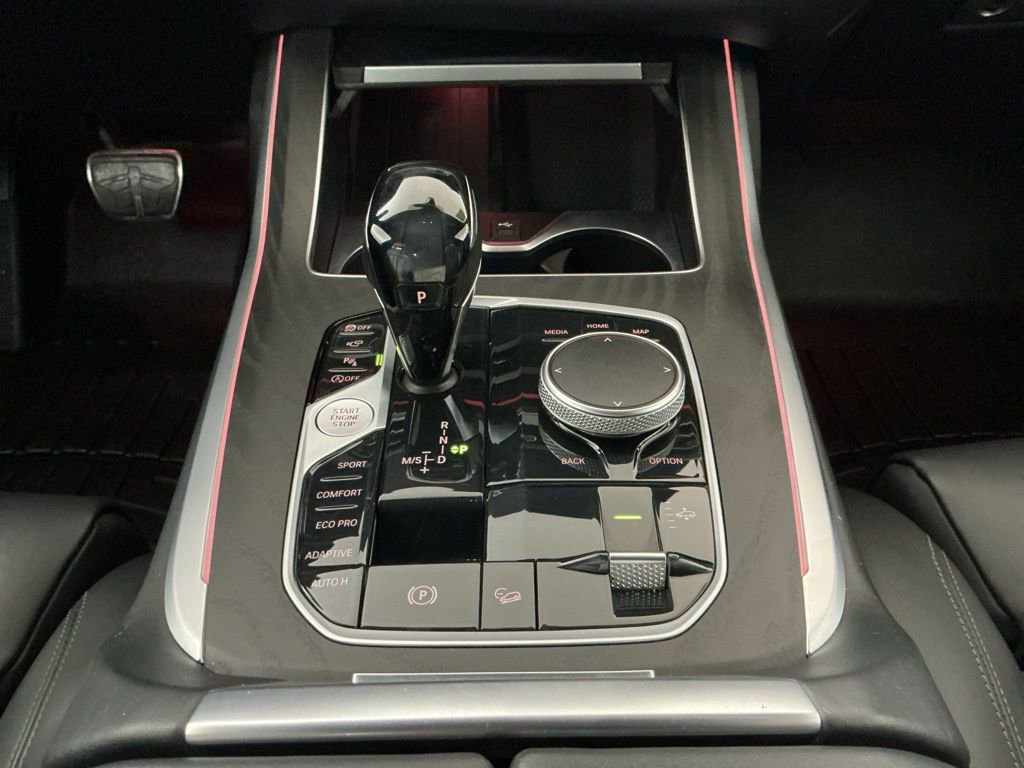 Certified 2022 BMW X7 M50i w/ Cold Weather Package AWD/4WD image 13