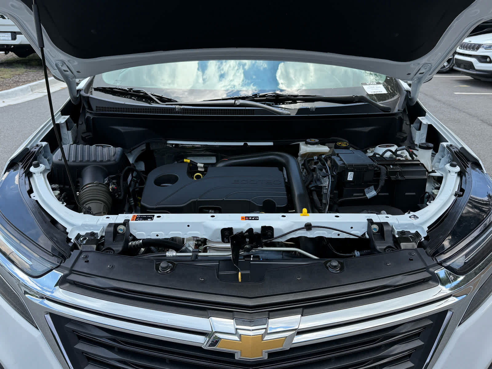 Used 2023 Chevrolet Equinox LT FWD image 29