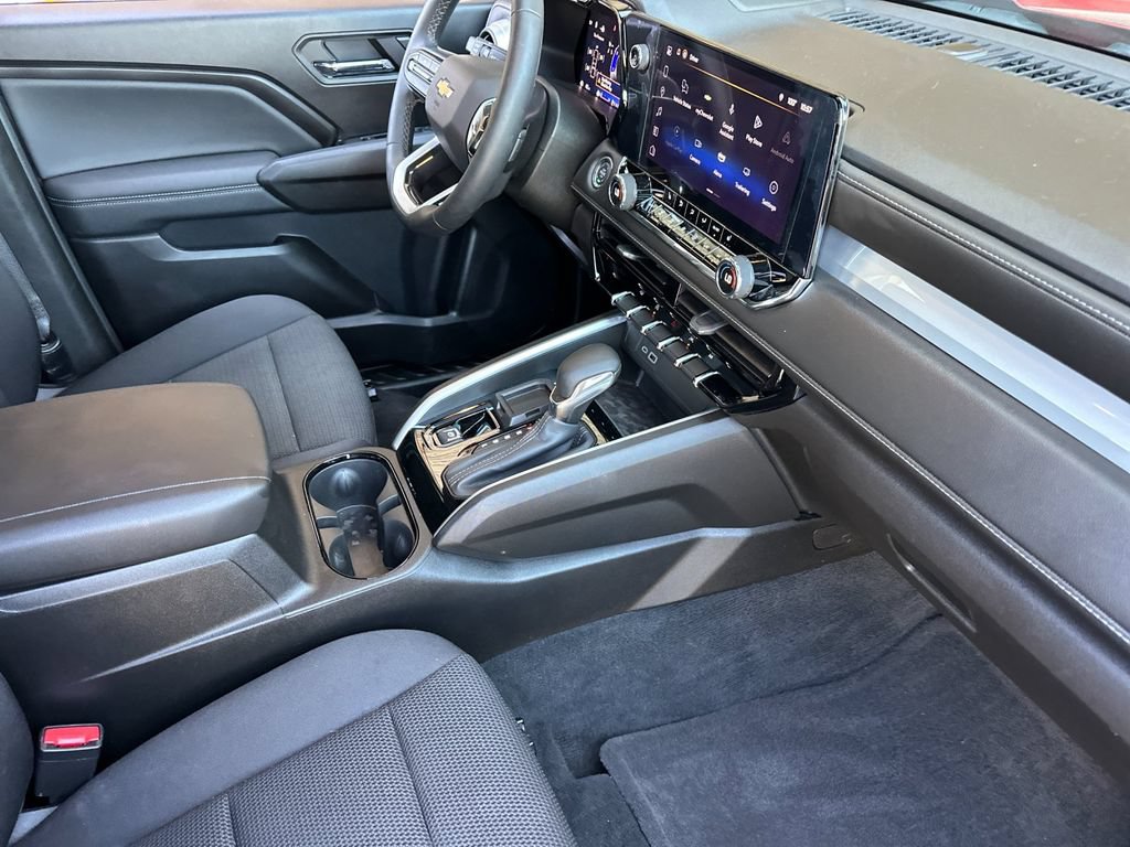Used 2025 Chevrolet Colorado LT w/ Advanced Trailering Package RWD image 17