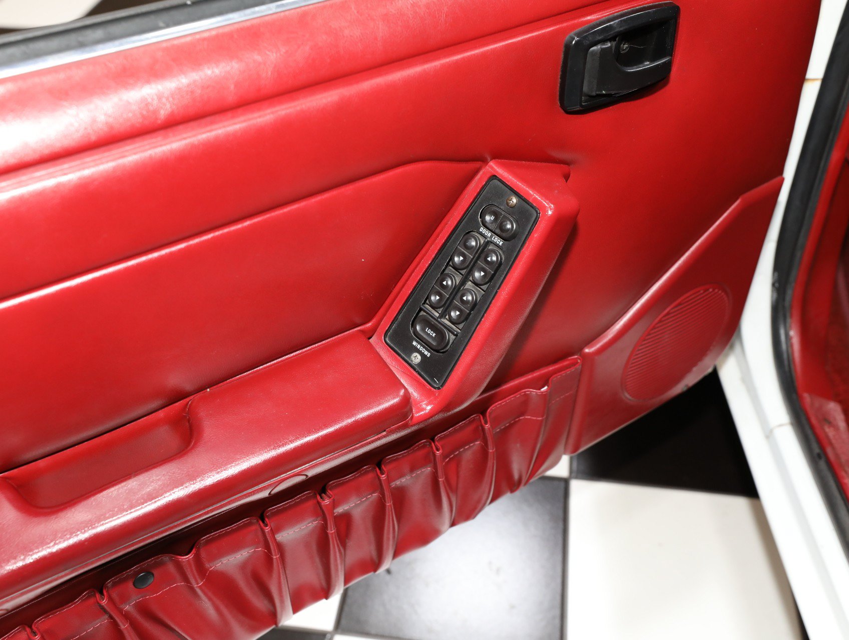 Used 1991 Ford Mustang LX RWD image 54
