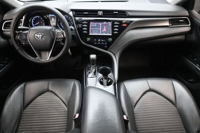 Used 2019 Toyota Camry SE FWD image 19
