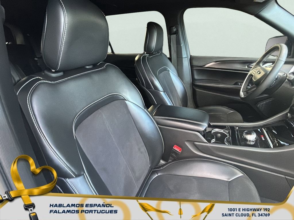 Used 2023 Jeep Grand Cherokee L Laredo image 33