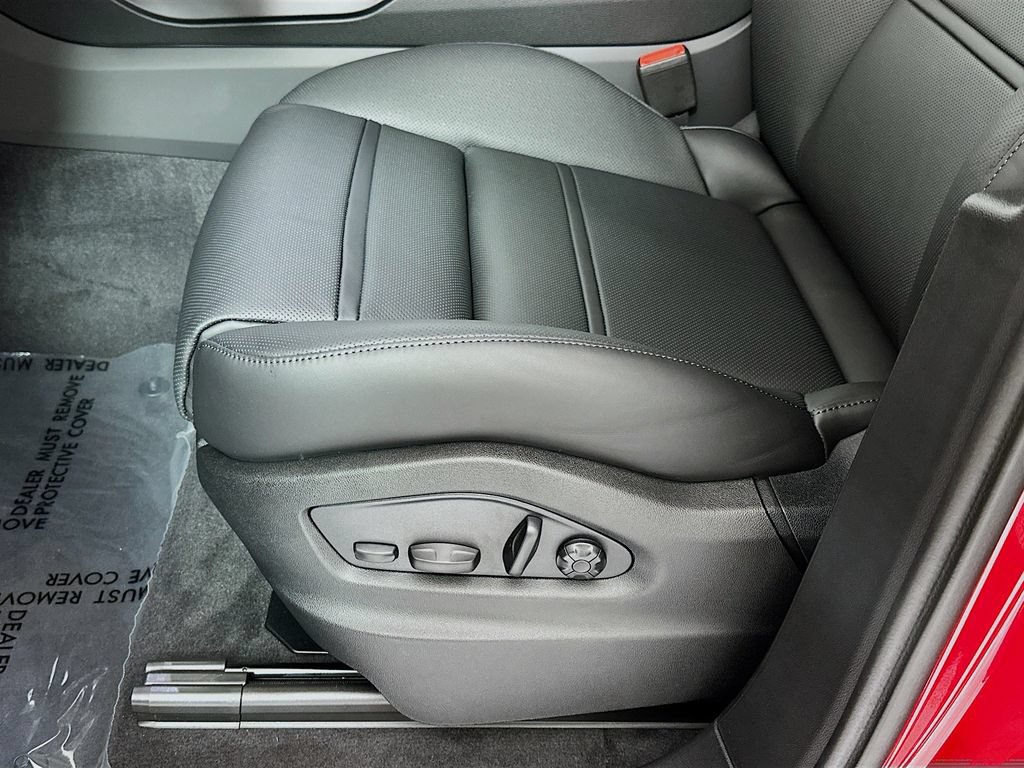 New 2026 Porsche Cayenne S AWD/4WD image 21