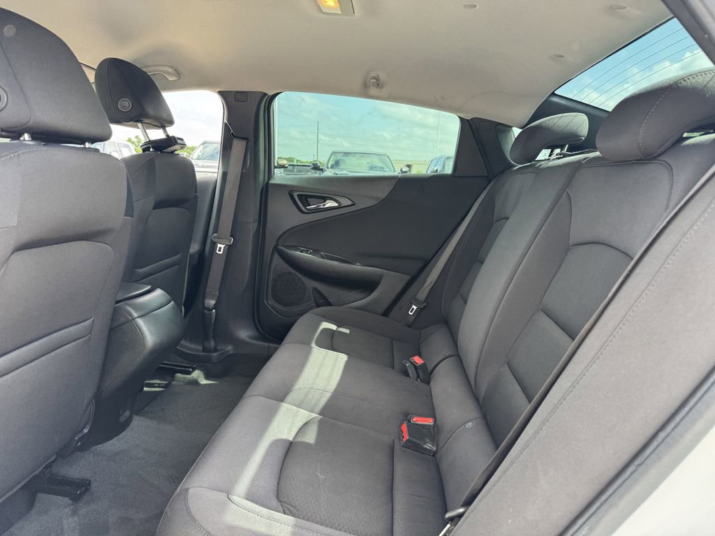 Used 2021 Chevrolet Malibu LS FWD image 25