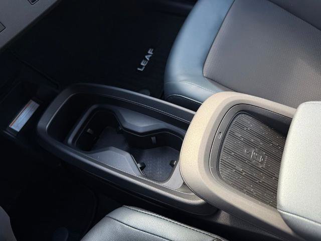 New 2026 Nissan Leaf SV+ w/ Illuminated Package FWD image 24