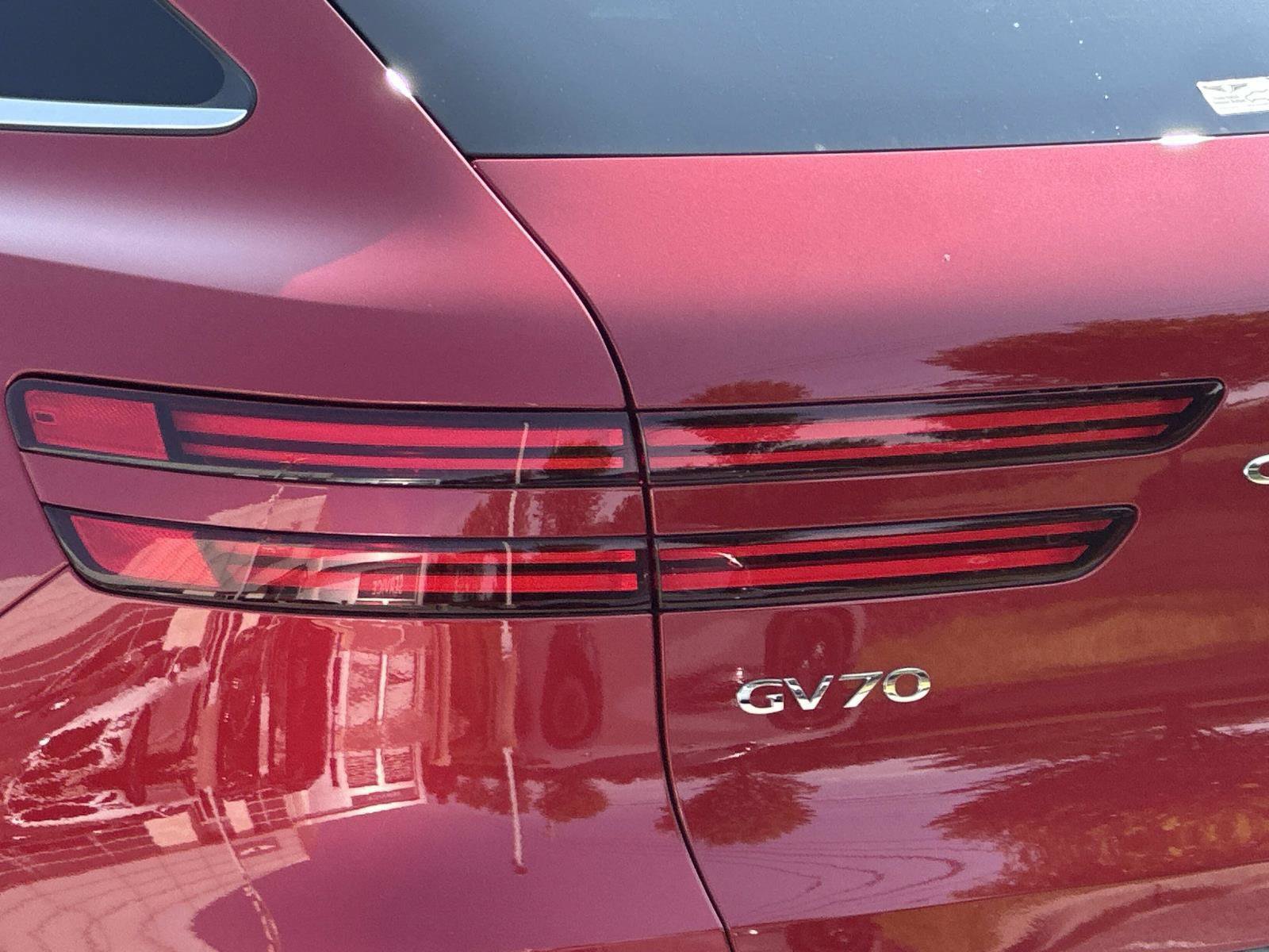 New 2026 Genesis GV70 2.5T AWD/4WD image 9