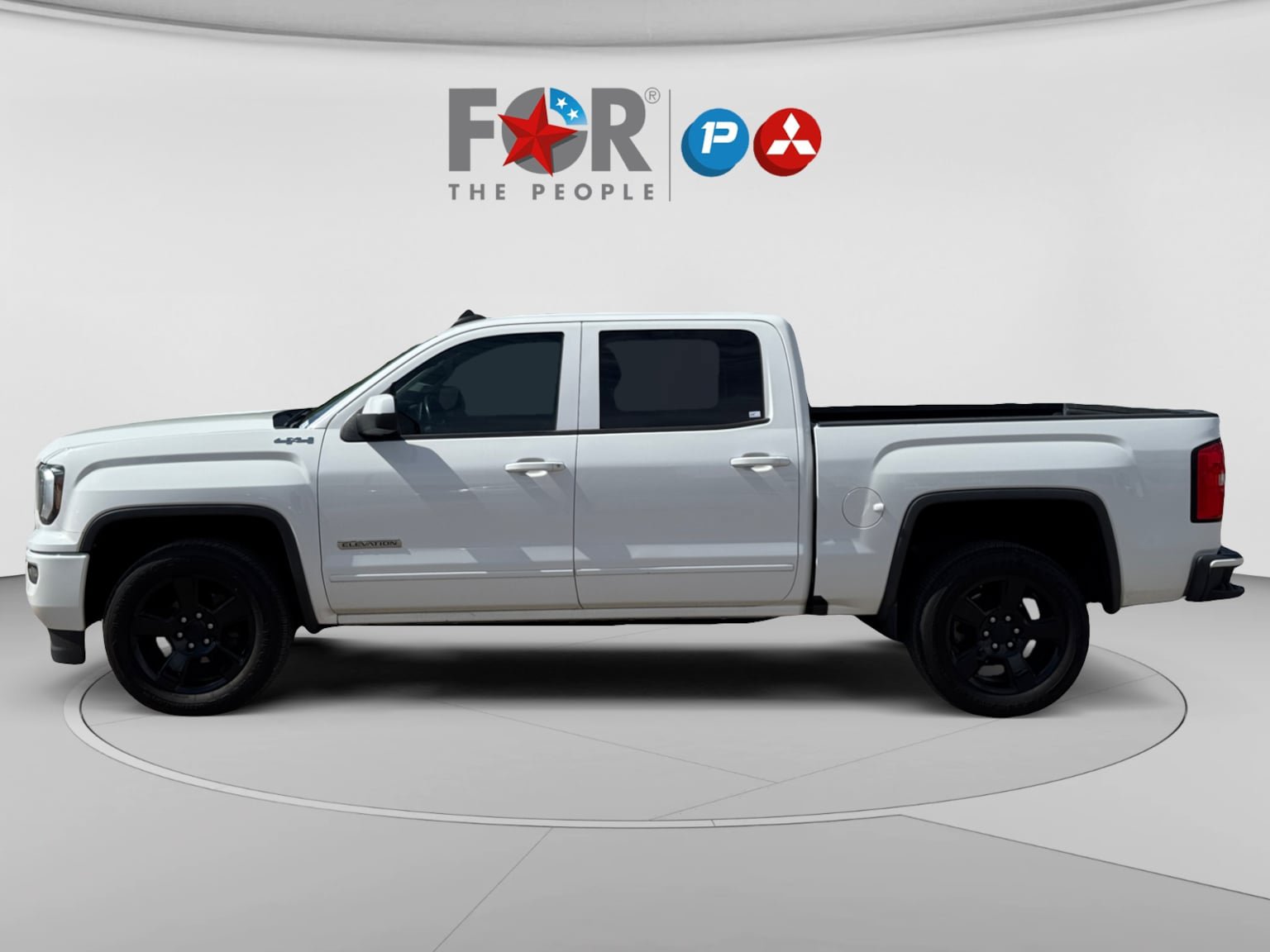 Used 2018 GMC Sierra 1500 SLE w/ SLE Value Package AWD/4WD image 2