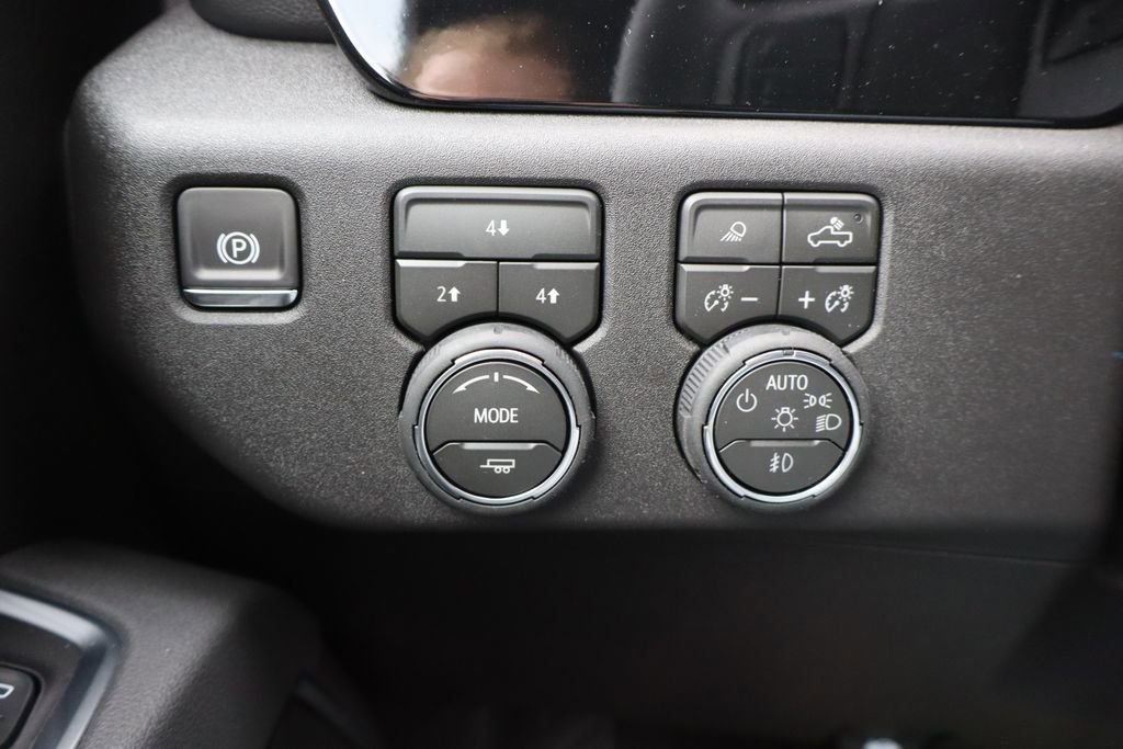 New 2026 Chevrolet Silverado 3500 LT w/ Trail Boss Package image 12