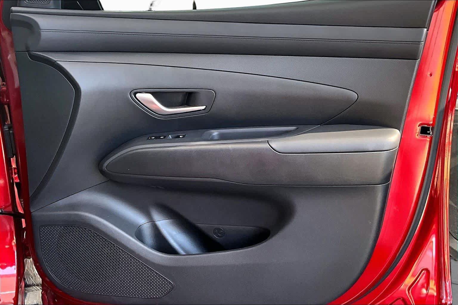 Used 2025 Hyundai Tucson SE FWD image 22