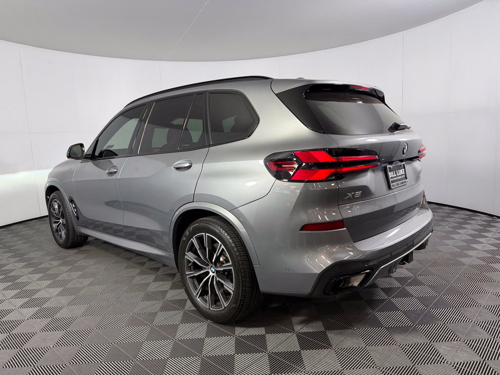 Used 2024 BMW X5 sDrive40i w/ M Sport Package RWD image 6