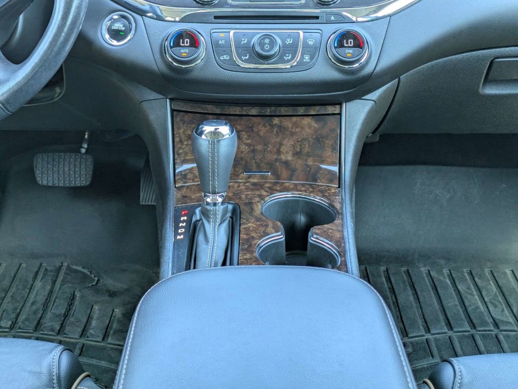 Used 2015 Chevrolet Impala LTZ FWD image 21