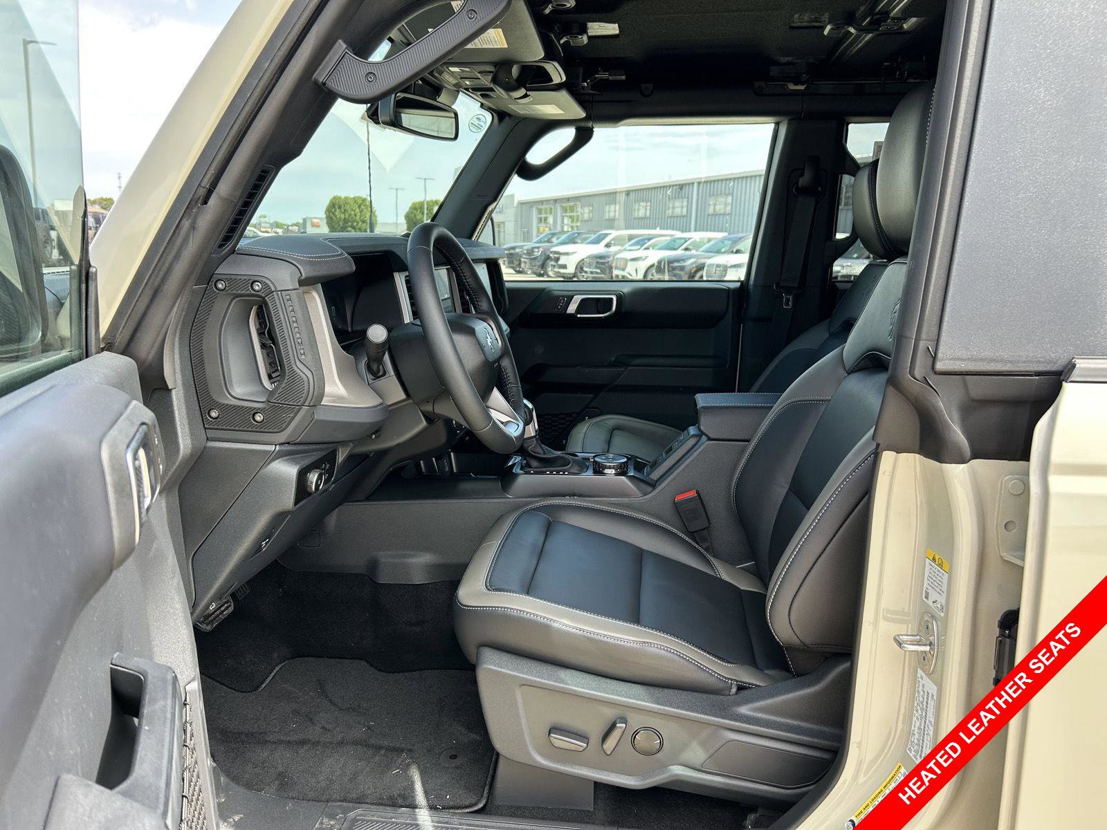 New 2026 Ford Bronco Outer Banks AWD/4WD image 3