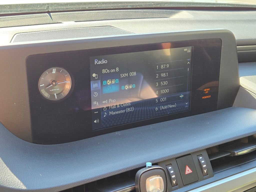 Used 2019 Lexus ES 300h w/ Accessory Package 2 image 10