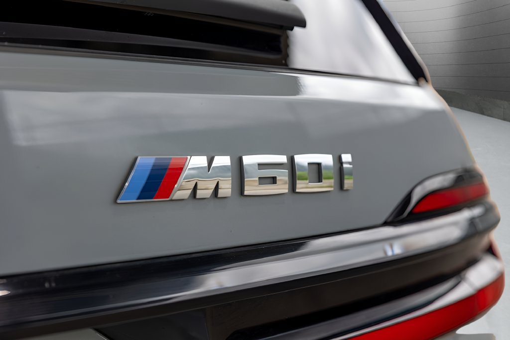 Used 2024 BMW X7 M60i w/ Executive Package AWD/4WD image 18