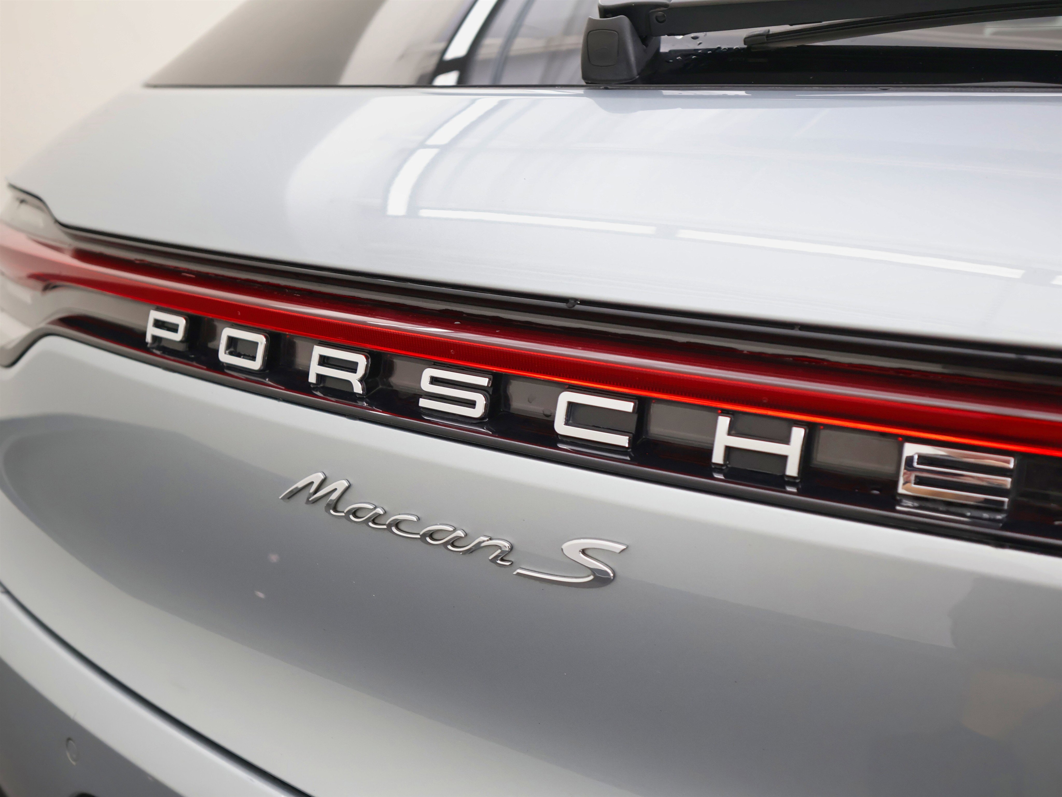 Used 2021 Porsche Macan S image 17